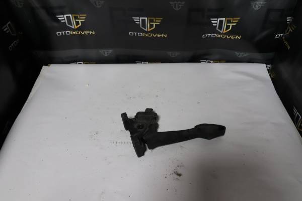 FORD CUSTOM 300 L 125 PS ÇIKMA PARÇA  GAZ PEDALI